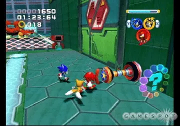 Sonic Heroes screen shot game playing